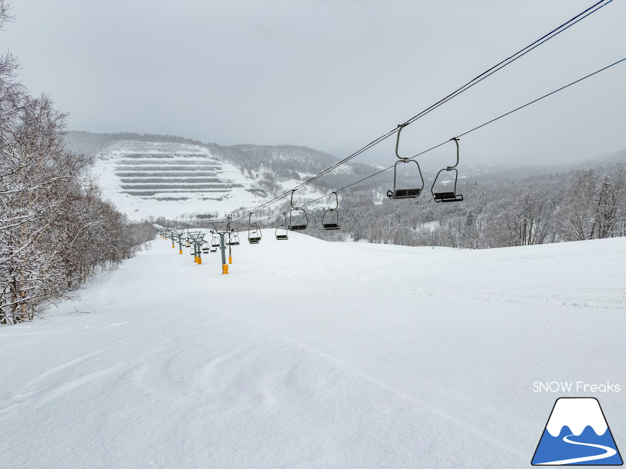 暑寒別岳スキー場｜今季のゲレンデ営業は、3月8日まで。最後の週末にもかかわらず、この残雪量は流石の暑寒別岳(^^)/